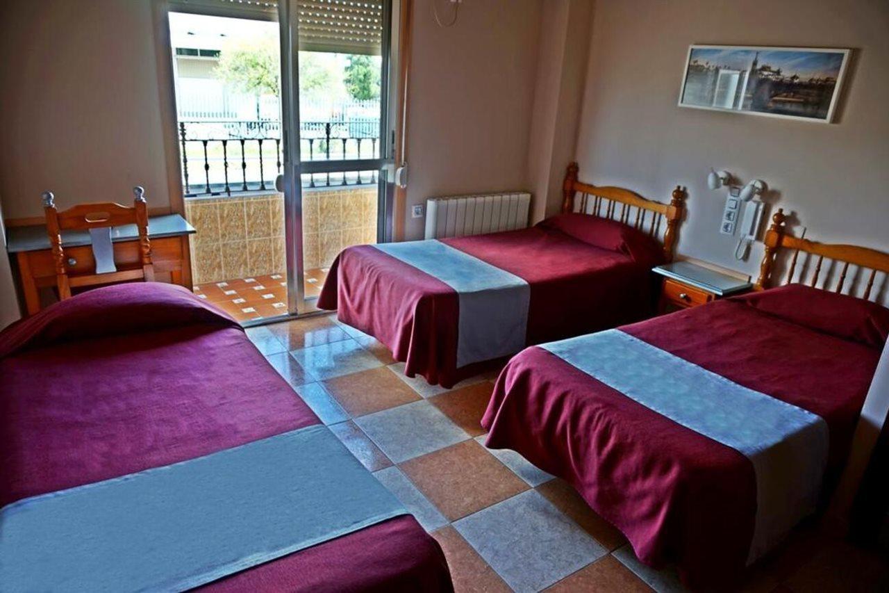 Hostal Alamare Seville Exterior photo