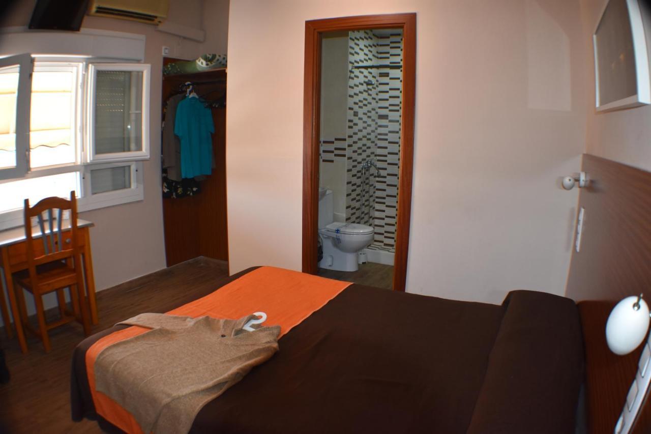 Hostal Alamare Seville Exterior photo
