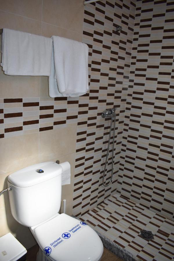Hostal Alamare Seville Exterior photo
