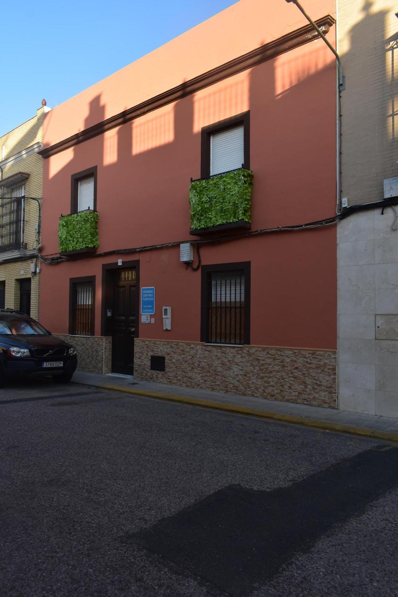 Hostal Alamare Seville Exterior photo
