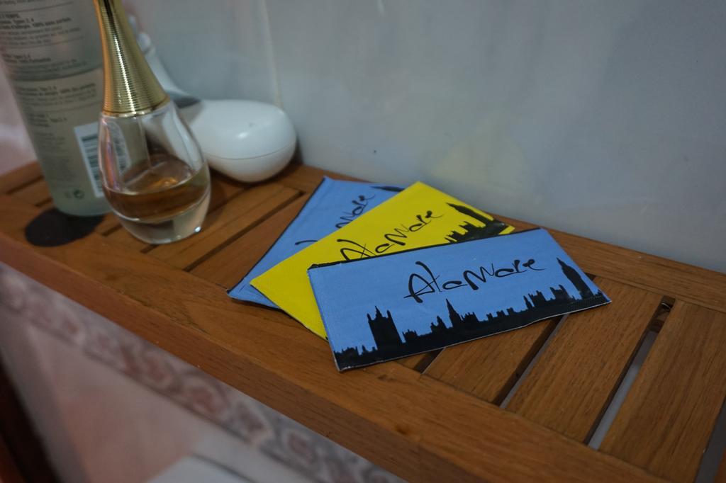 Hostal Alamare Seville Exterior photo